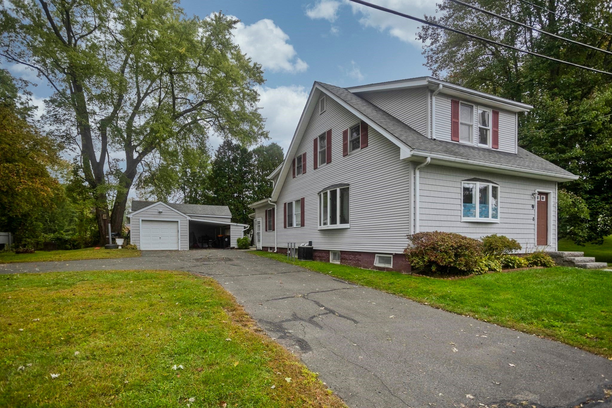 9 Foch Ave, South Hadley, MA, 9 Foch Ave, South Hadley, MA Photo #2