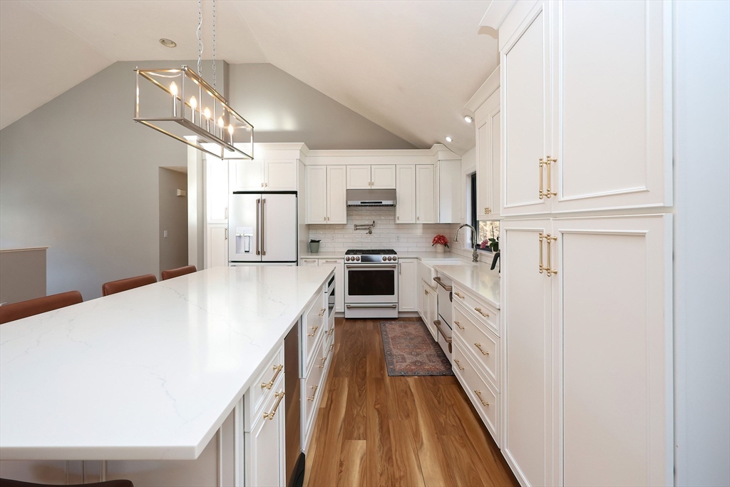 175 Swan Dr