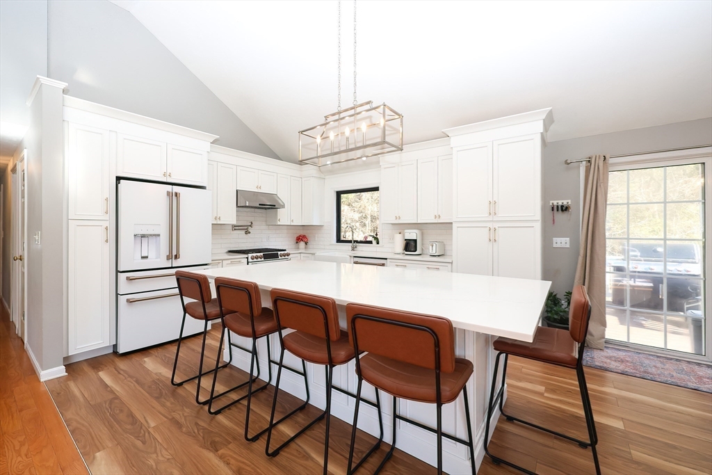 175 Swan Dr