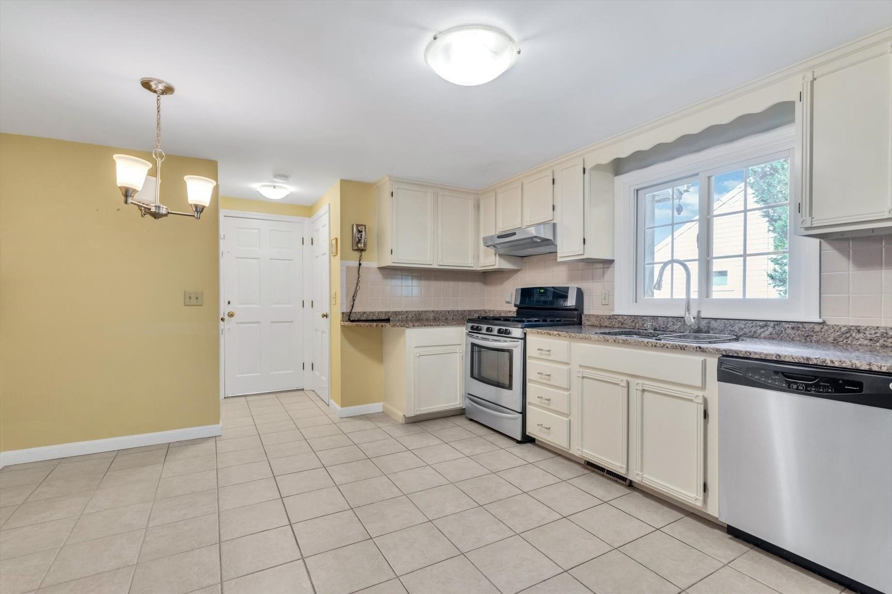 105 Captain Chase Rd, Yarmouth, MA, 105 Captain Chase Rd, Yarmouth, MA Photo #10