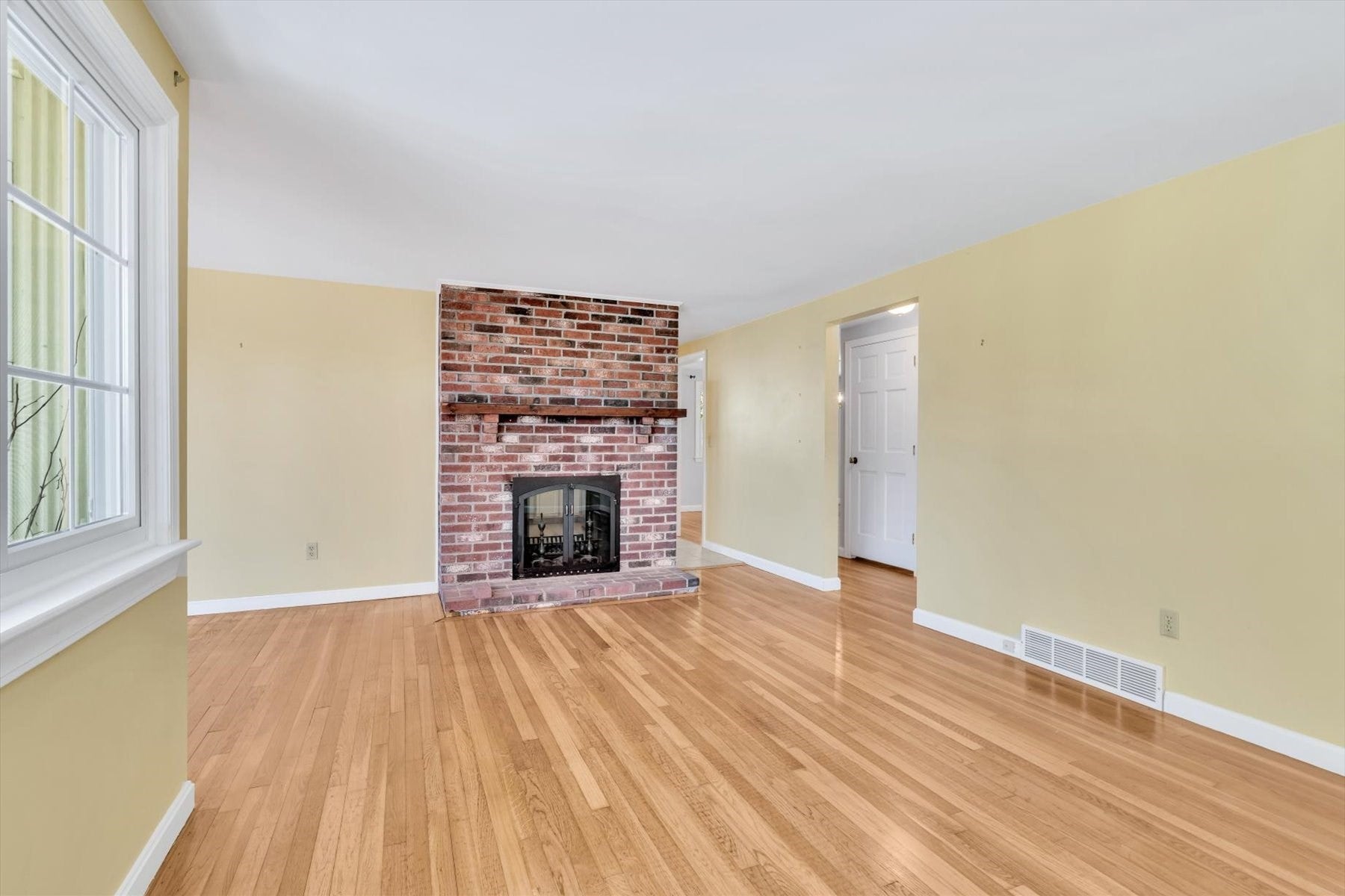 105 Captain Chase Rd, Yarmouth, MA, 105 Captain Chase Rd, Yarmouth, MA Photo #6