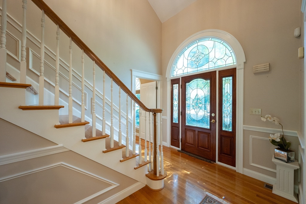 17 Robincrest Ct