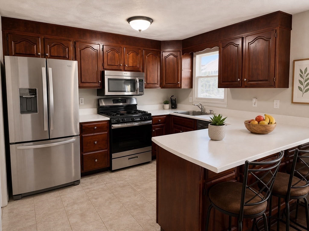 165 Wellman Ave 165