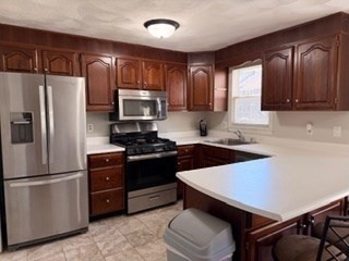 165 Wellman Ave 165