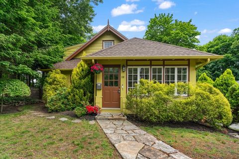 50 Grove Hill Pk Newton MA 02460