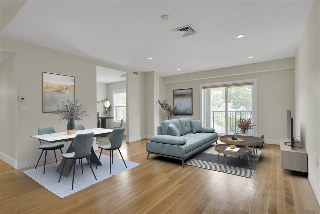 321 Hammond Pond Pkwy U301