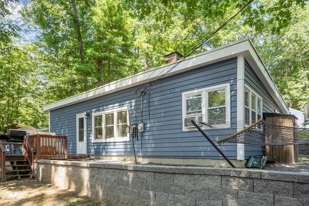 107 Island Rd