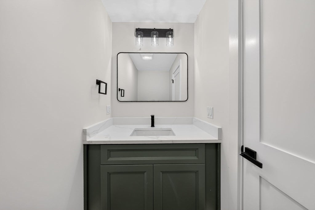 20 Washington Pl, Malden, MA Photo #6