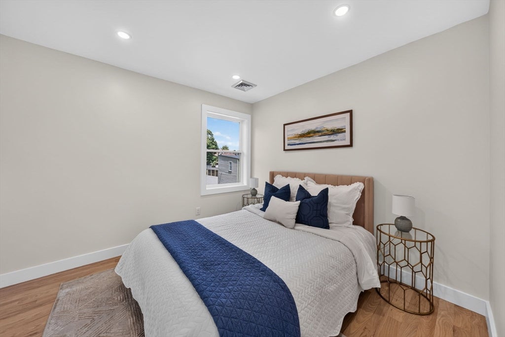 20 Washington Pl, Malden, MA Photo #9