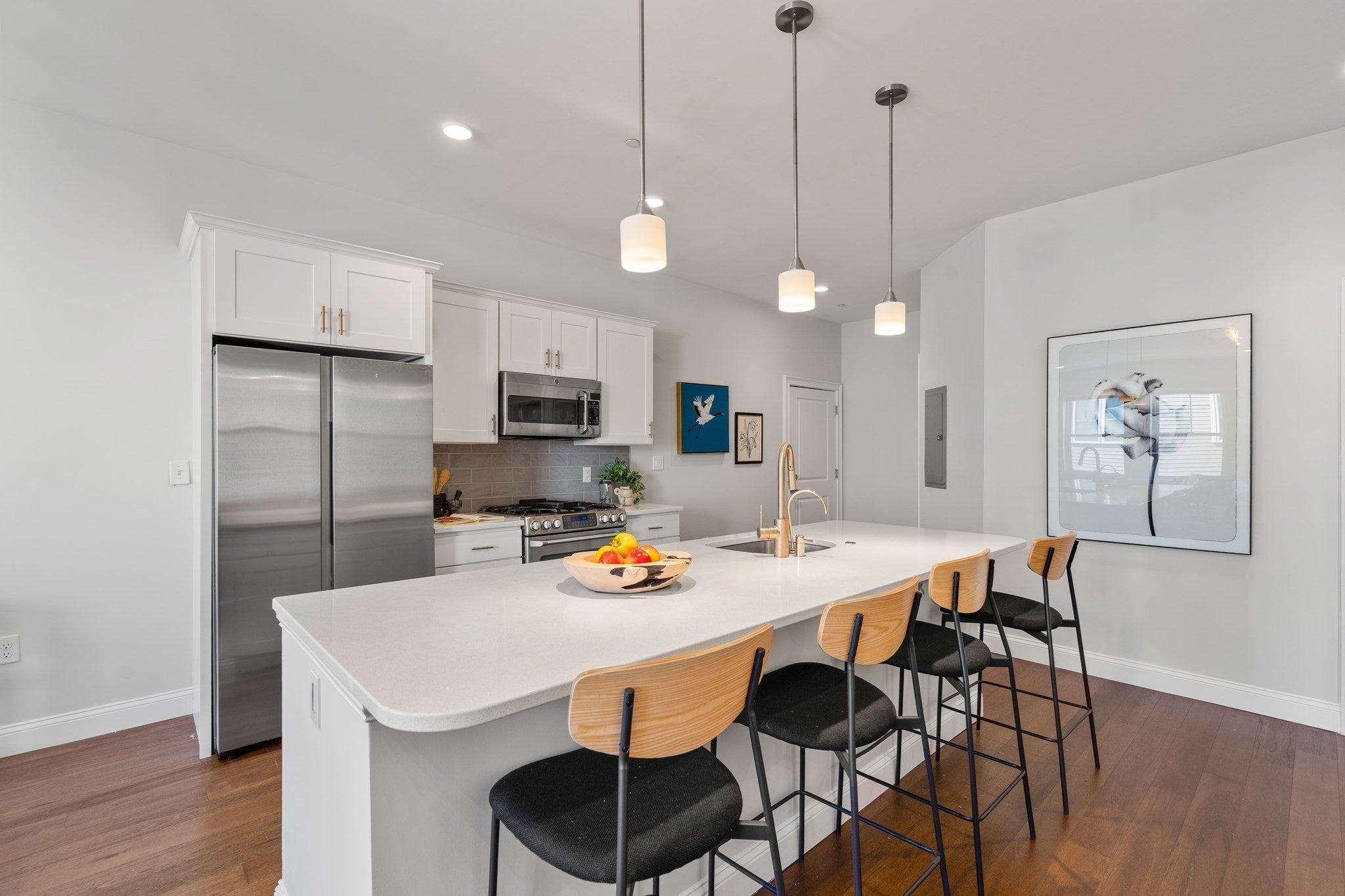 170 W Broadway 310