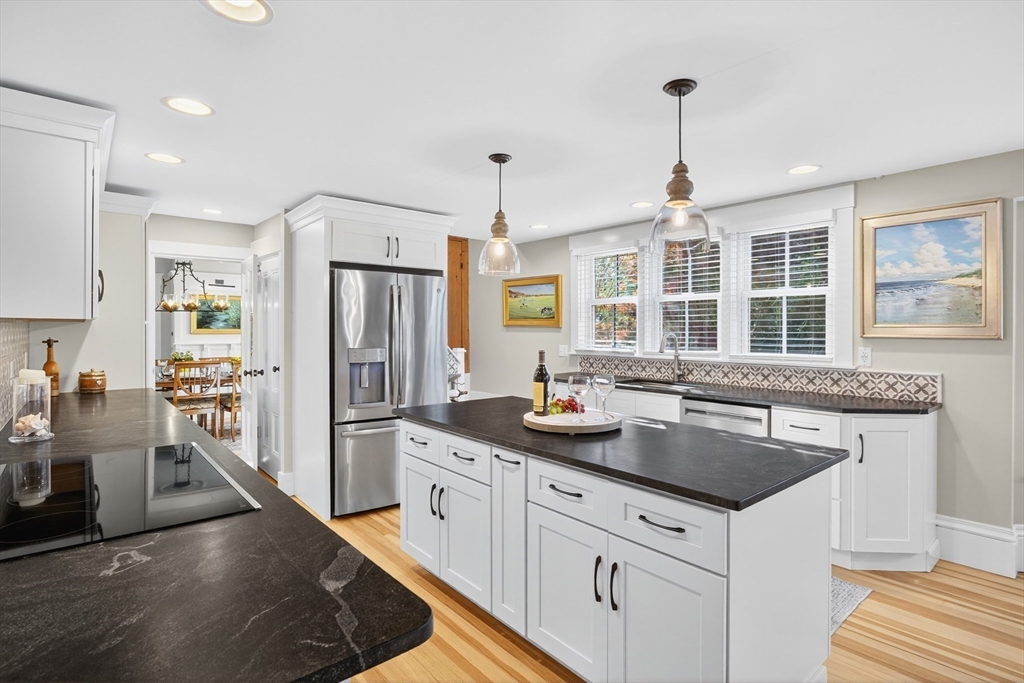 Yarmouth, Massachusetts 02675, United States, 6 Bedrooms Bedrooms, ,6 BathroomsBathrooms,Residential,Active,234364