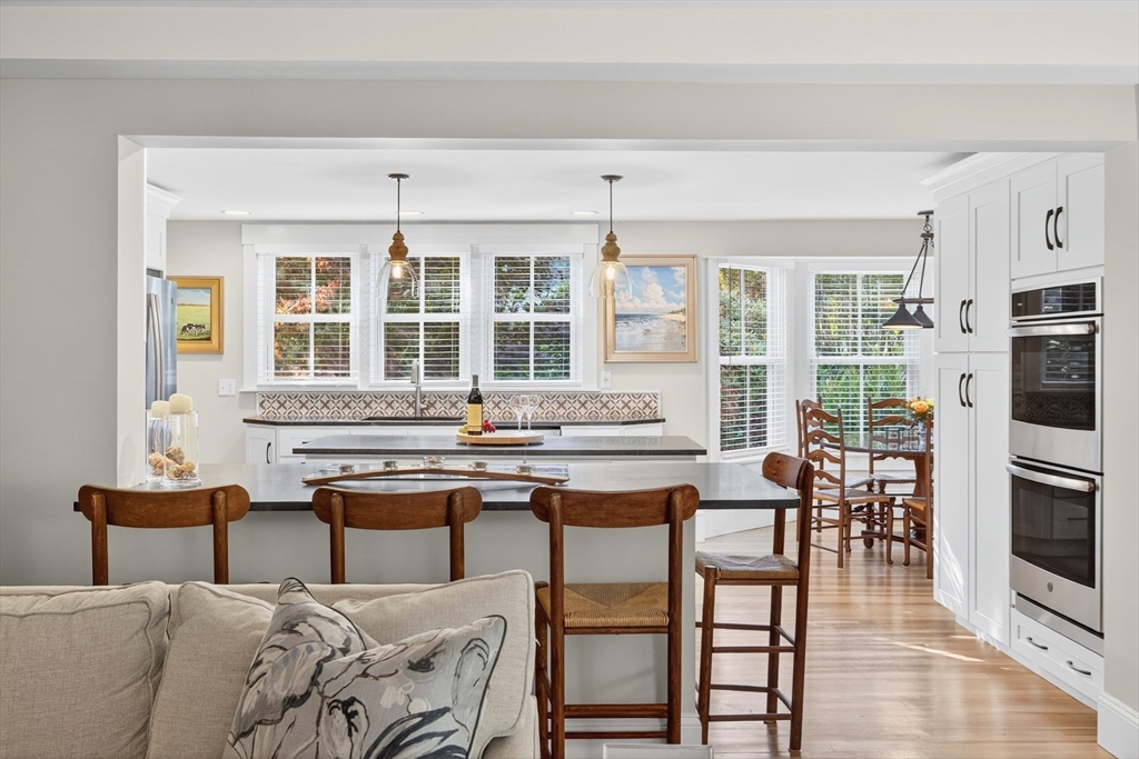 Yarmouth, Massachusetts 02675, United States, 6 Bedrooms Bedrooms, ,6 BathroomsBathrooms,Residential,Active,234364