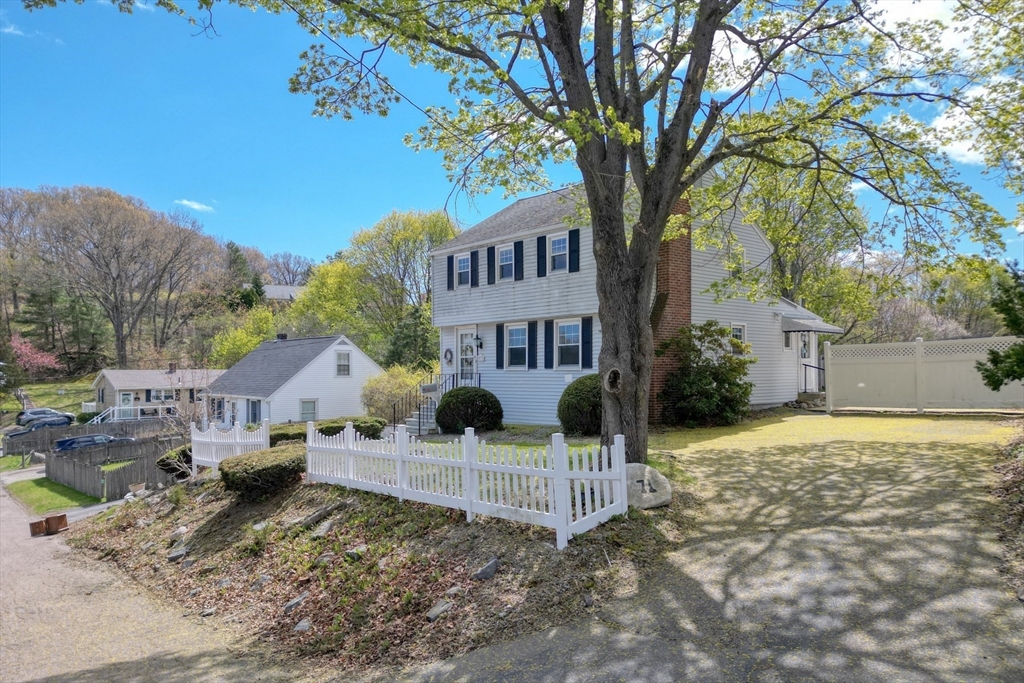 71 Holmes Ave