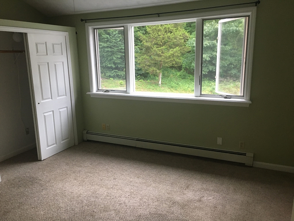 15 Meadowbrook Road 2