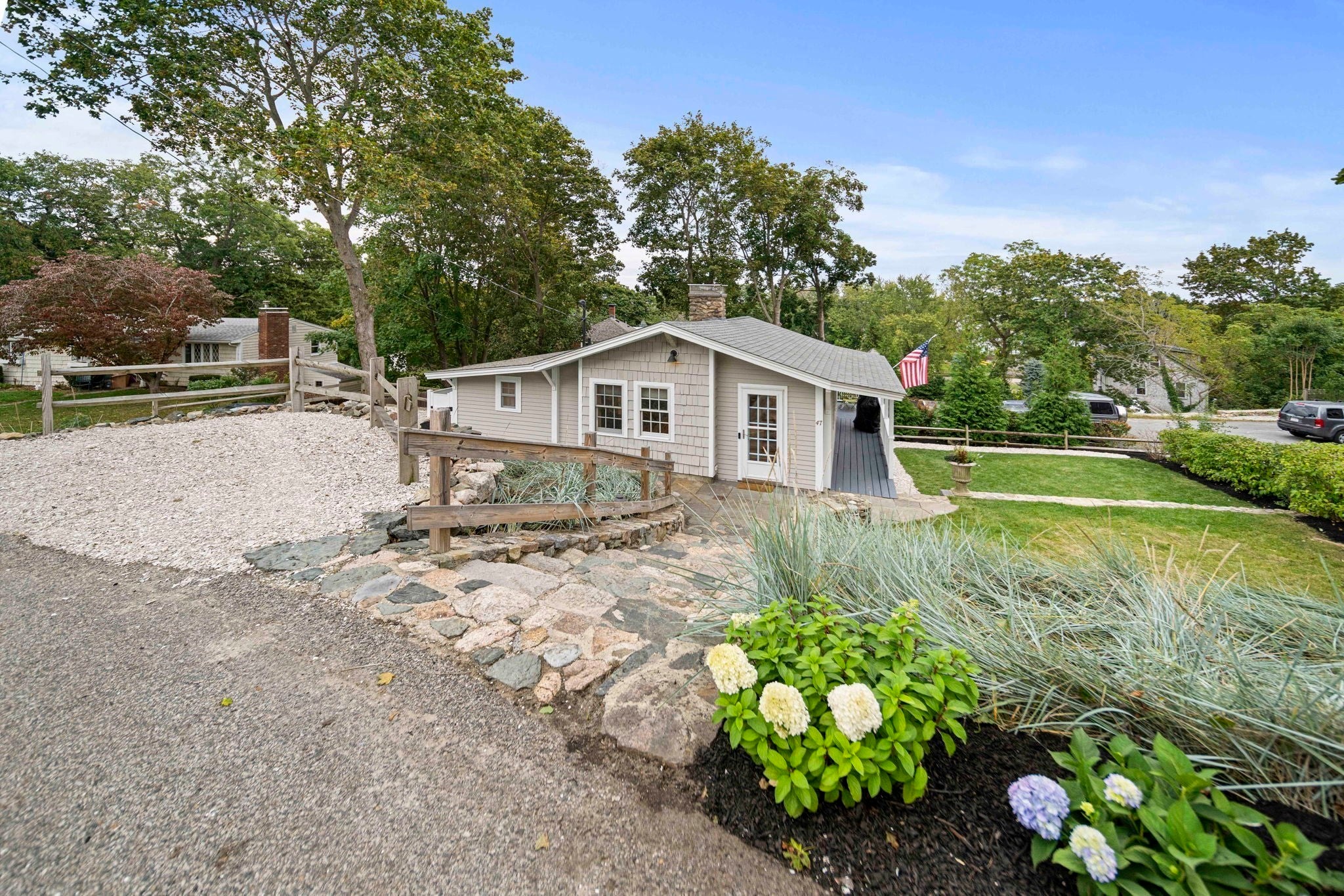 47 Elm Ct, Cohasset, MA Photo #2