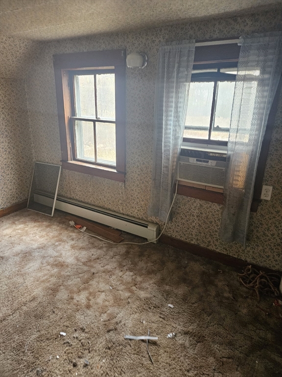 Lowell, Massachusetts 01850, United States, 2 Bedrooms Bedrooms, ,1 BathroomBathrooms,Residential,Pending,34185