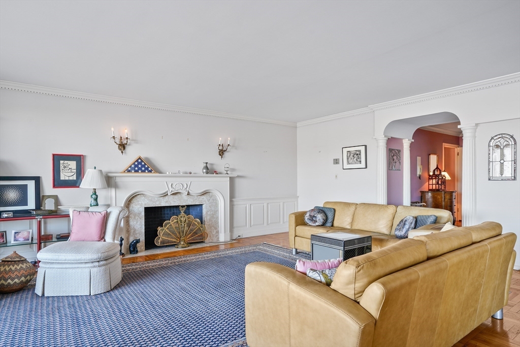 180 Beacon Street 14FG