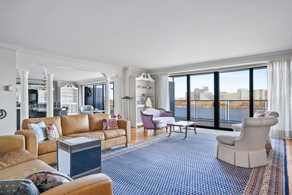 180 Beacon Street 14FG