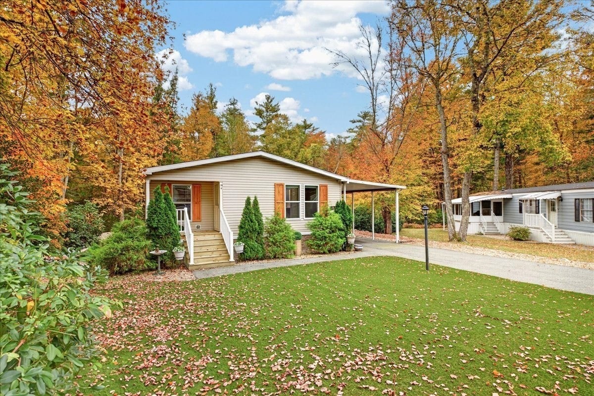 18-4 South Meadow Village
