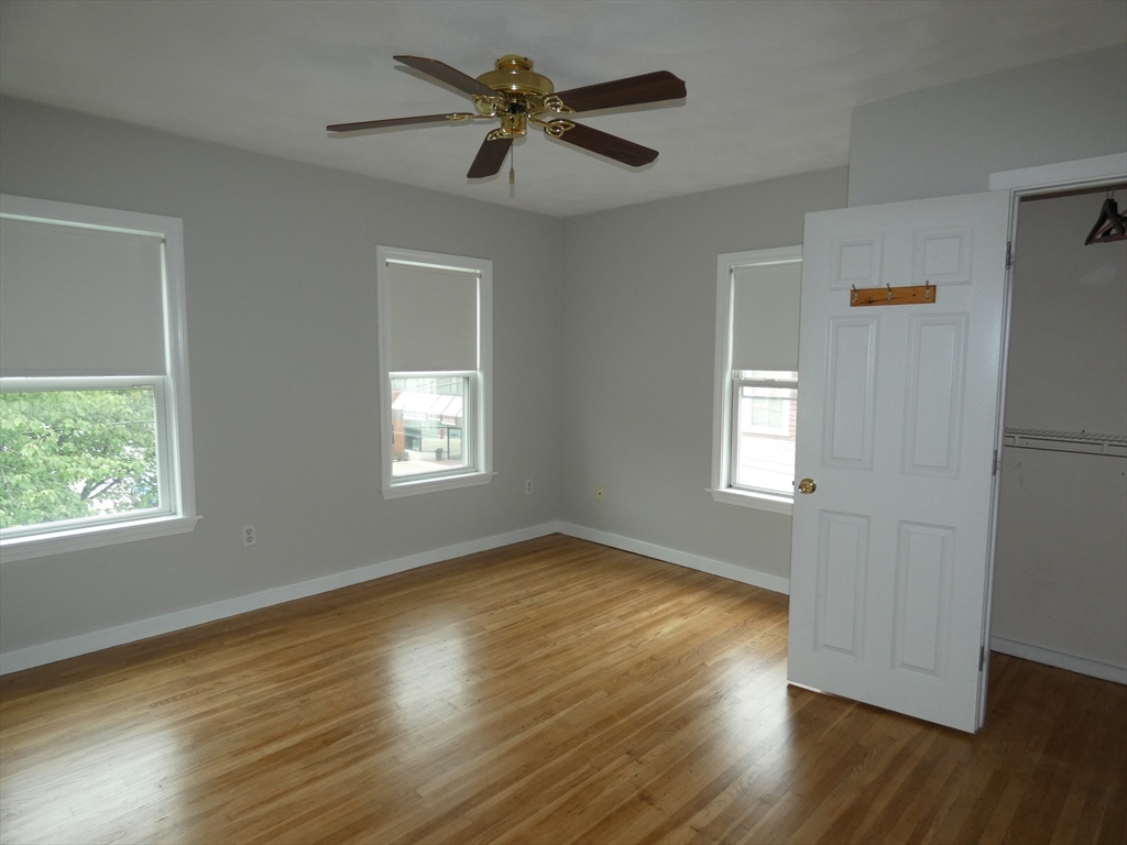 282 Main St 2