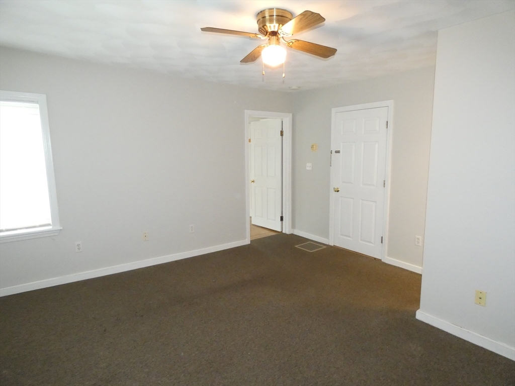 282 Main St 2