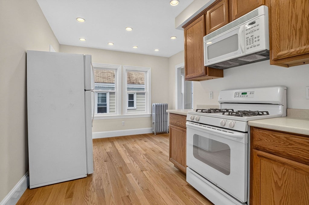 22 Cypress St, Watertown, MA, 22 Cypress St, Watertown, MA Photo #17