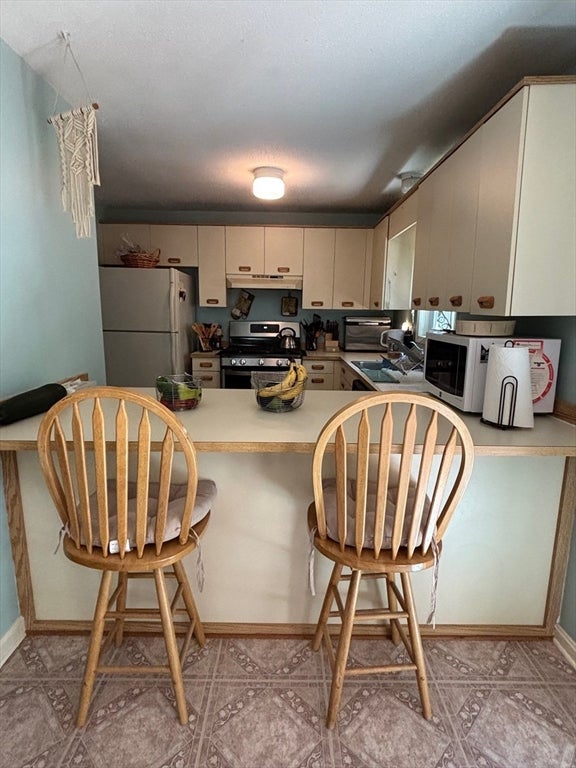 54 Lantern Lane #2, Dracut, MA Photo #7