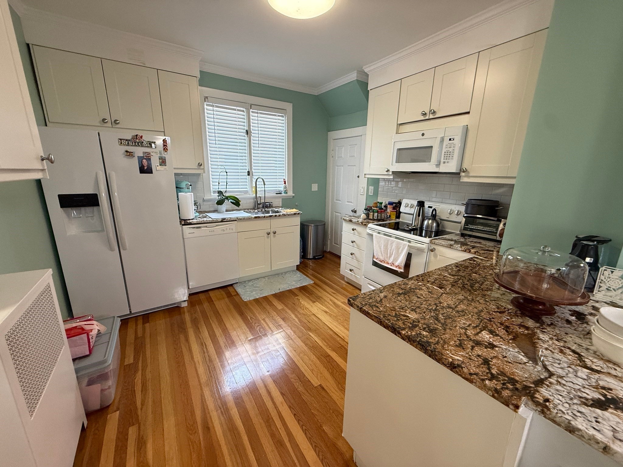 19 Greenhalge Ave