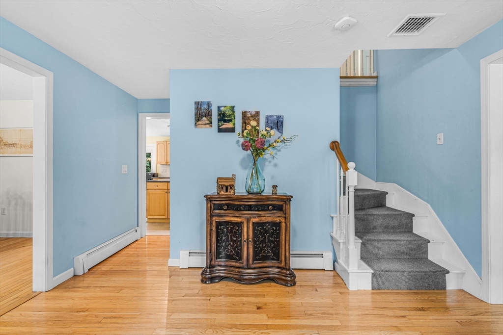 31 Alexander Rd