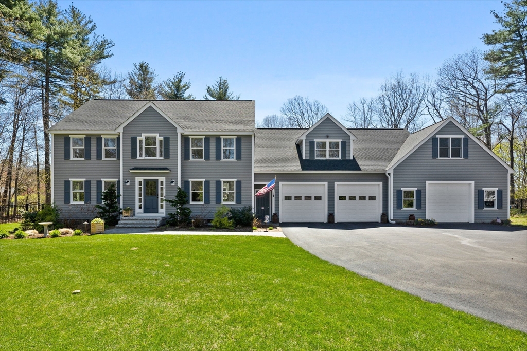14 Stoney Stream Ln