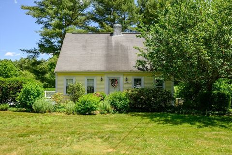 89 W Elm St Pembroke MA 02359