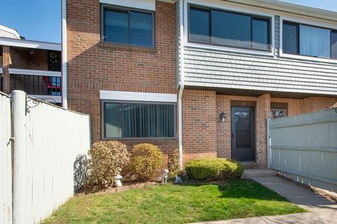 59 Rosewood Dr 59 Stoughton MA 02072