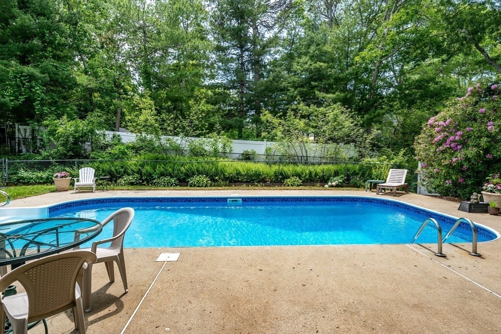 14 Oxner Road, Barnstable, MA, 14 Oxner Road, Barnstable, MA Photo #33