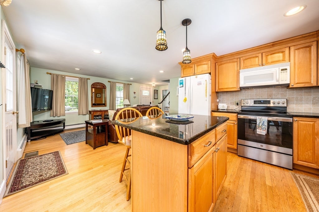 14 Oxner Road, Barnstable, MA, 14 Oxner Road, Barnstable, MA Photo #7
