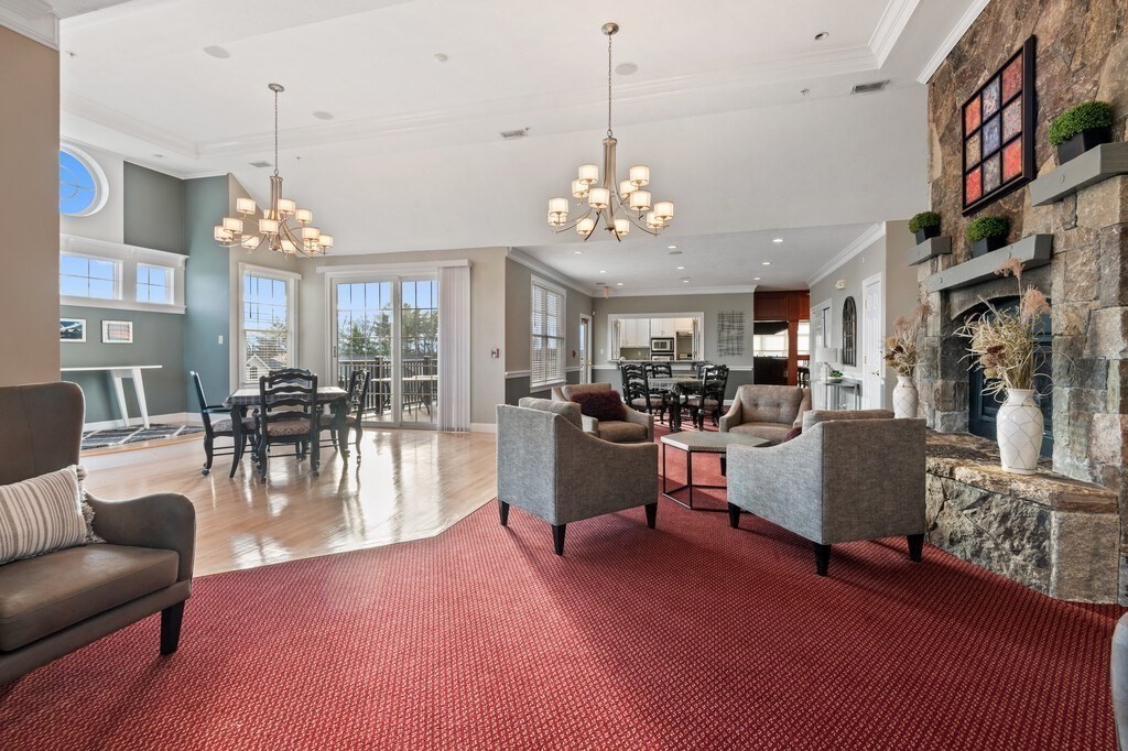 Southborough, Massachusetts 01772, United States, 2 Bedrooms Bedrooms, ,3 BathroomsBathrooms,Residential,Active,111964