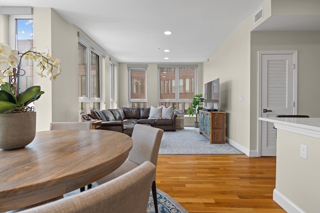 10 Taber St 501