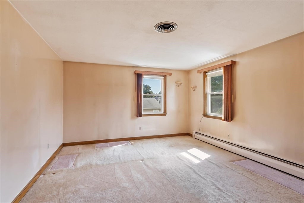 370 Albion St, Wakefield, MA Photo #10