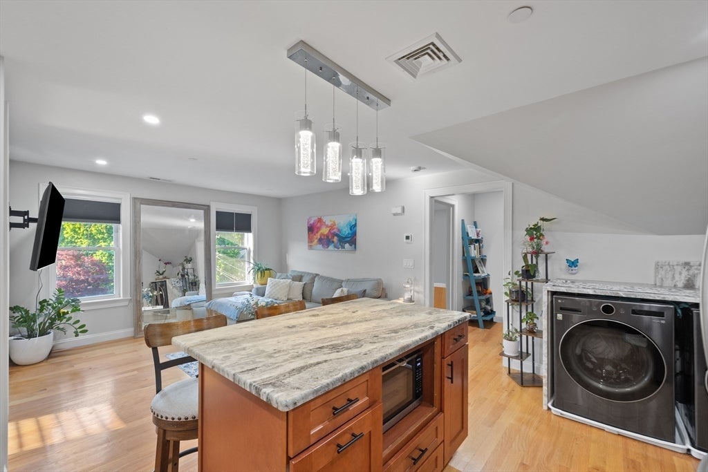 6 Nelly St