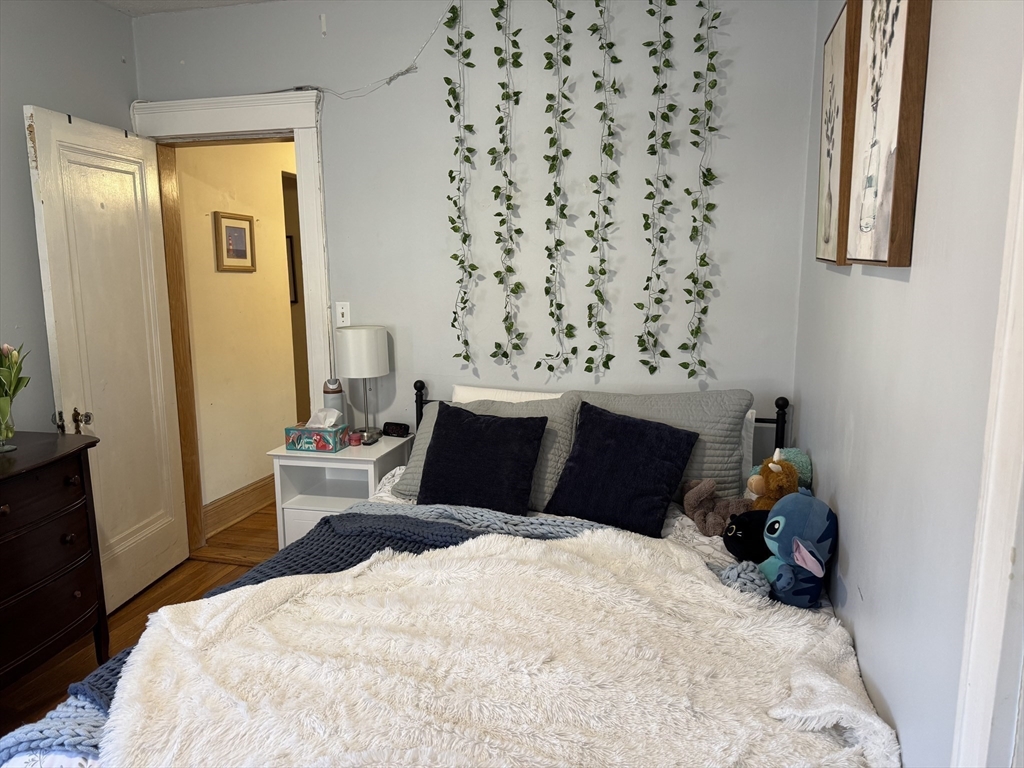 2039 Commonwealth Ave. 6