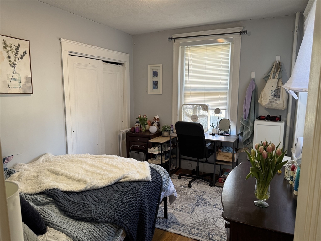 2039 Commonwealth Ave. 6