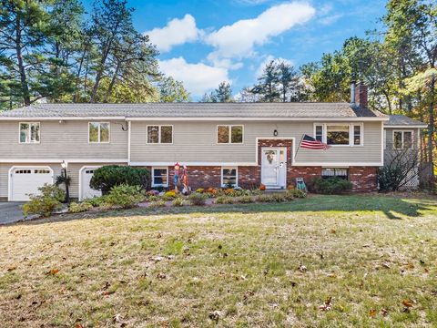 29 East St Pepperell MA 01463