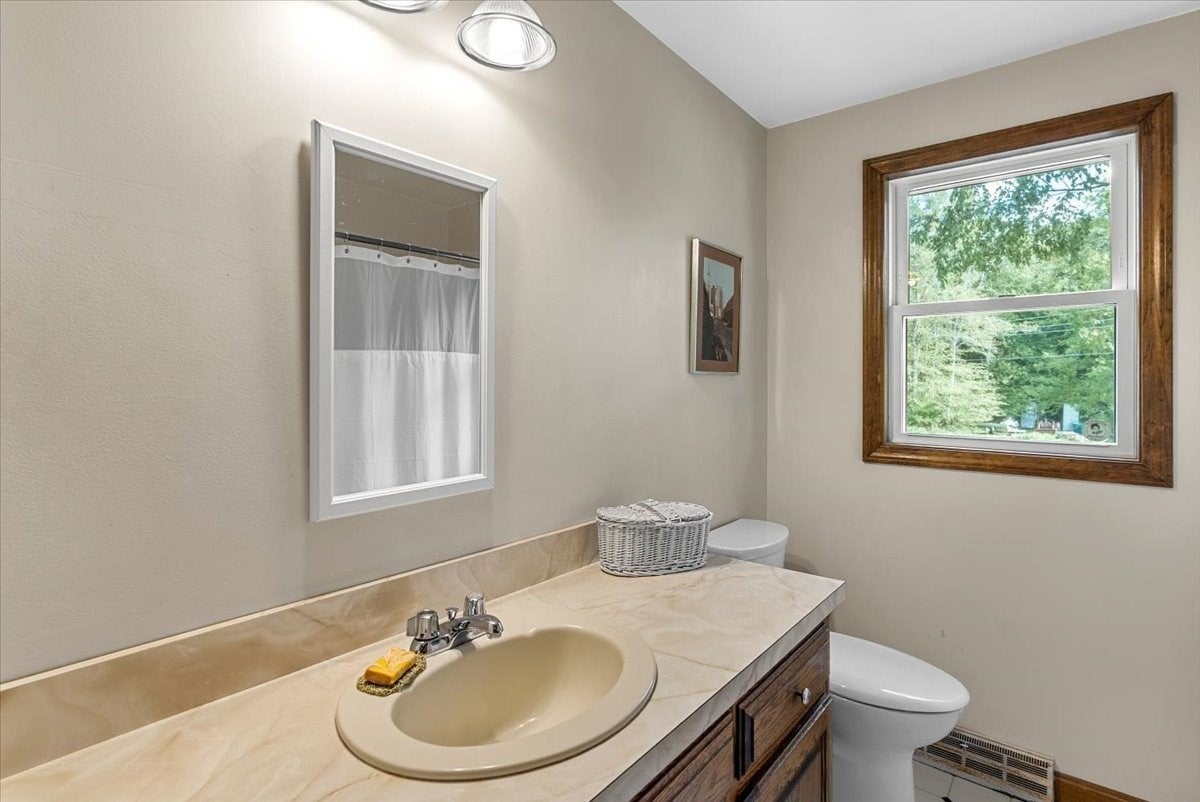 499 Harvard St, East Bridgewater, MA, 499 Harvard St, East Bridgewater, MA Photo #16