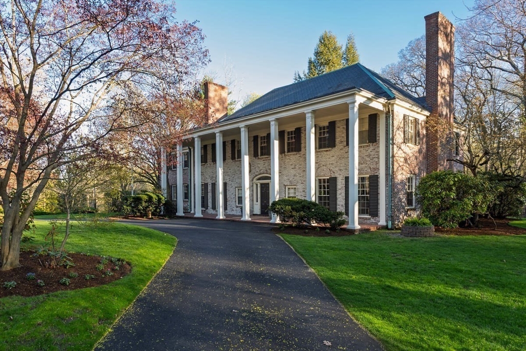300 Warren St.