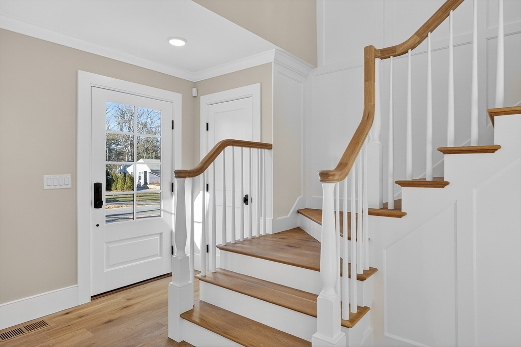 146 Scudder Rd