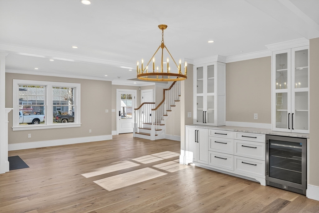 146 Scudder Rd