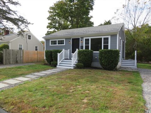 29 Davis St Dartmouth MA 02748