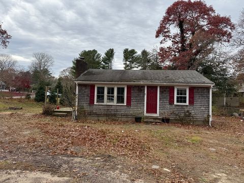 5 Huckleberry Ln Barnstable MA 02648