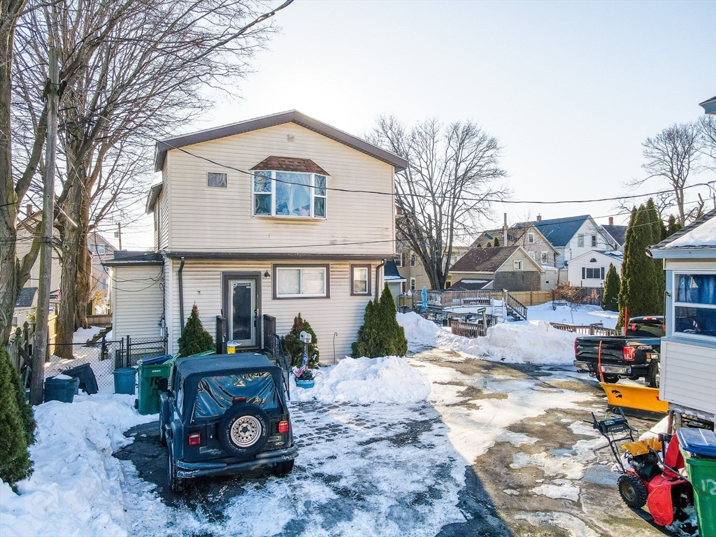 Photo 1 of 29 — 10 Pond St, Lynn, MA 01904