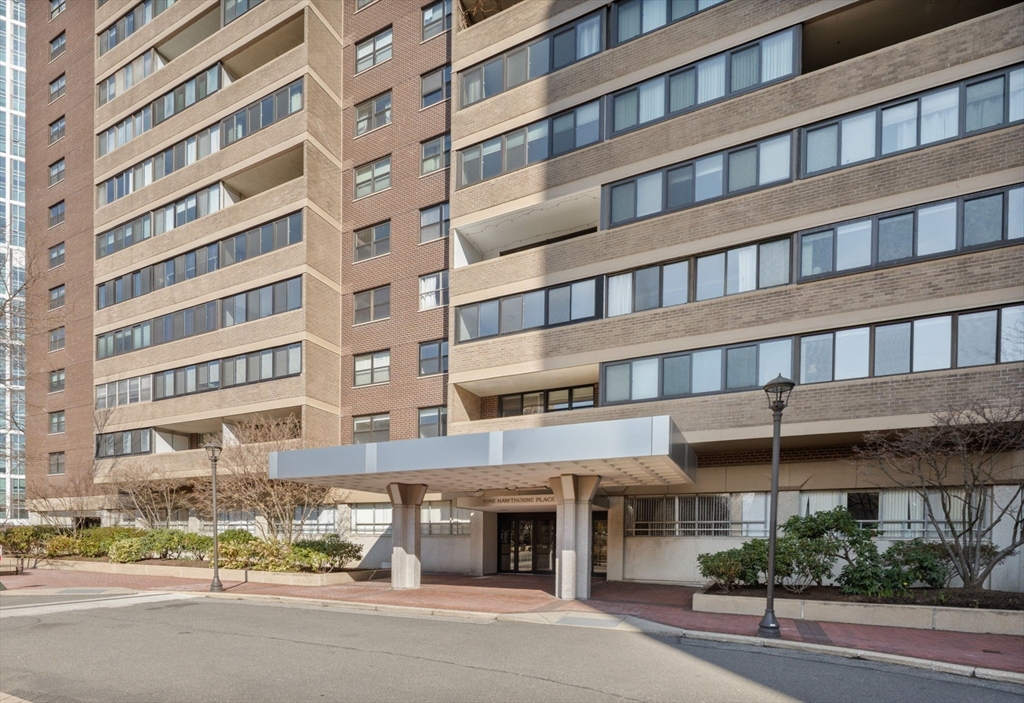 Photo of 9 Hawthorne Pl #16B, Boston, MA