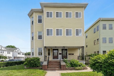 Photo of 847-849 Fellsway, Medford, MA 02155 (MLS # 73481419)